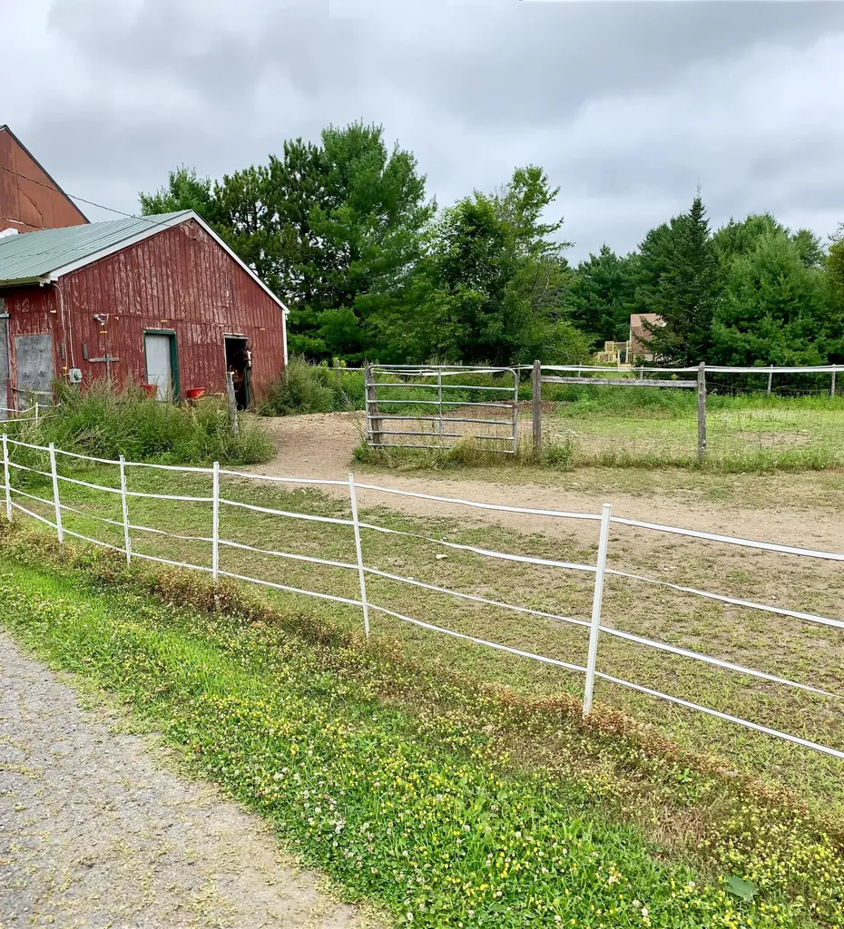 2846 Ohio Street Glenburn ME 04401