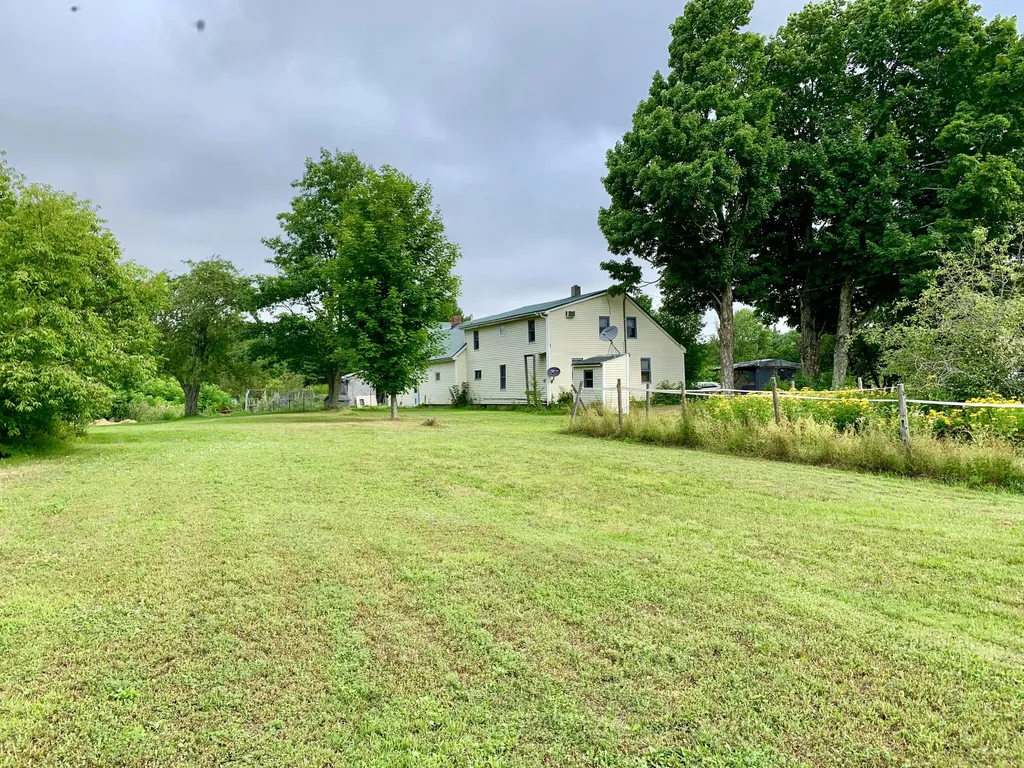 2846 Ohio Street Glenburn ME 04401