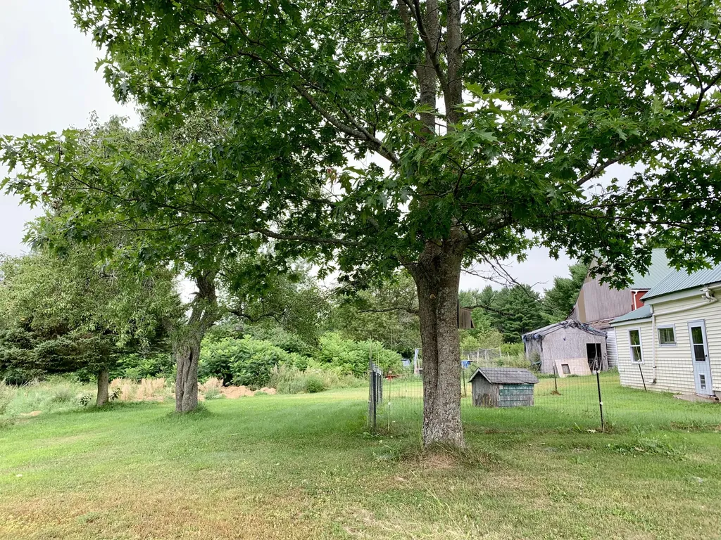 2846 Ohio Street Glenburn ME 04401