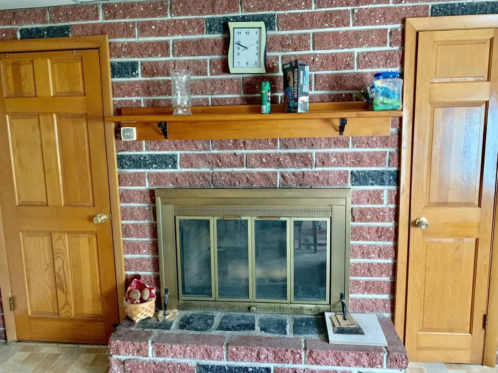 2846 Ohio Street Glenburn ME 04401