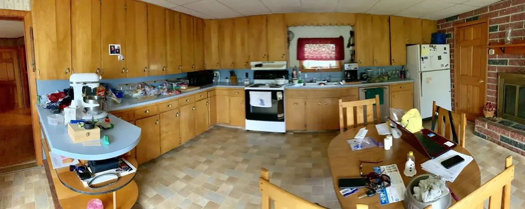 2846 Ohio Street Glenburn ME 04401