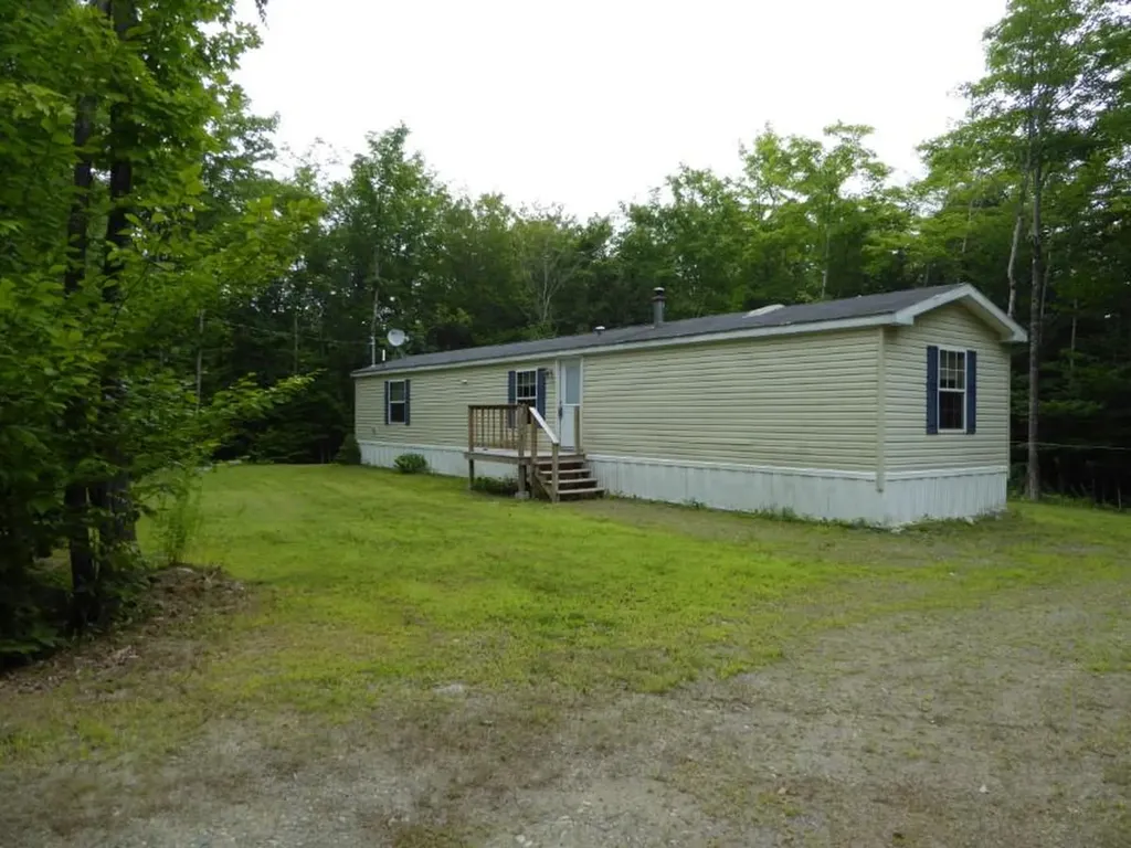 7 Chestnut Street Canaan ME 04924
