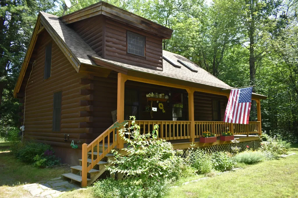 60 Ridge Road Richmond ME 04357