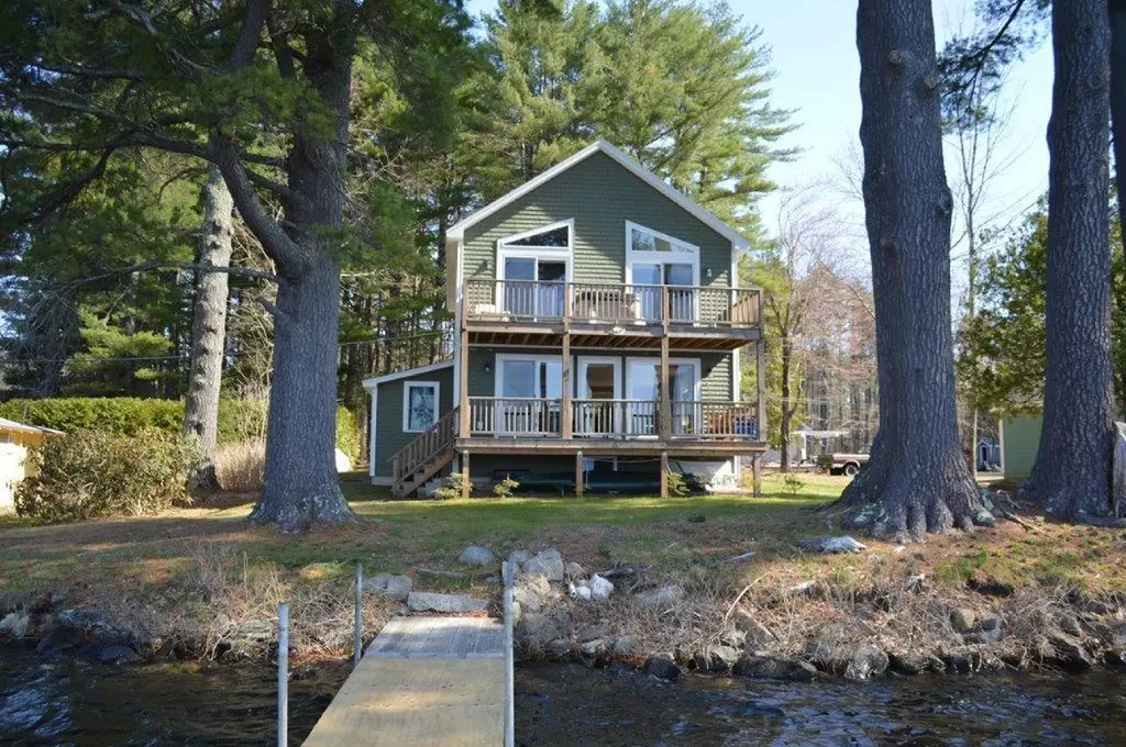 17 North Shore Drive Monmouth ME 04259