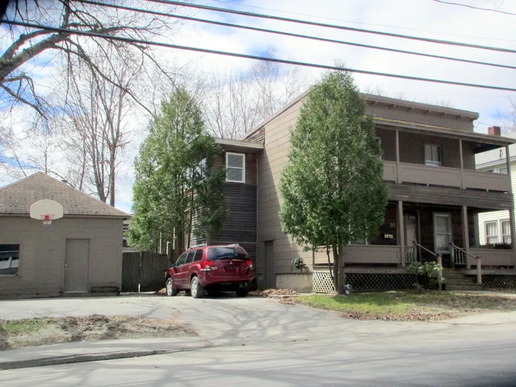 95 Clinton Avenue Winslow ME 04901