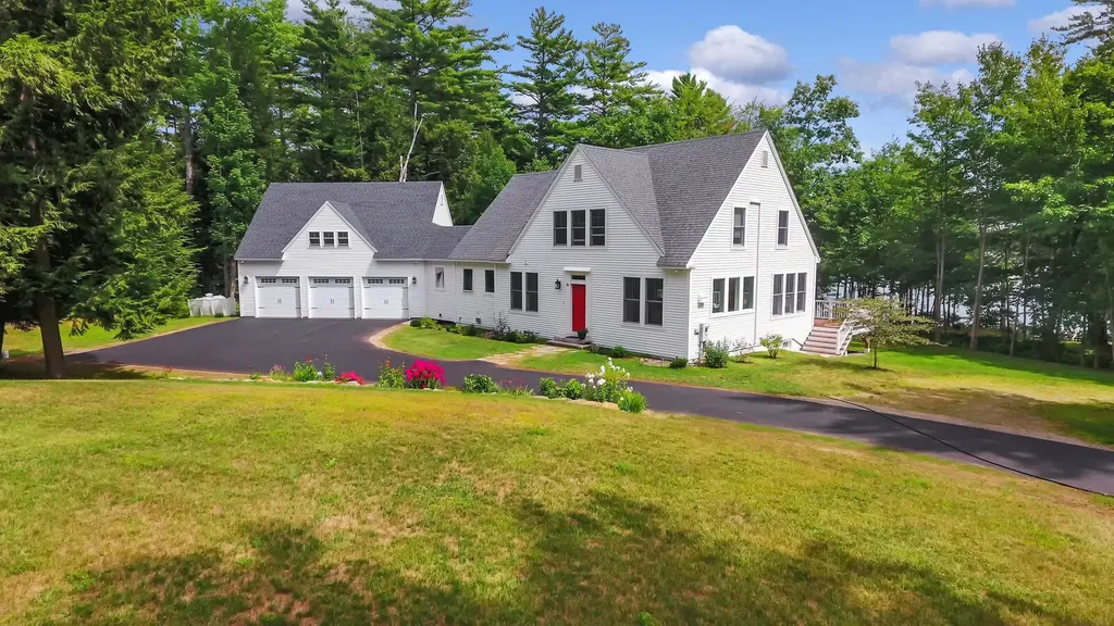 16 Aldemere Lane Monmouth ME 04259