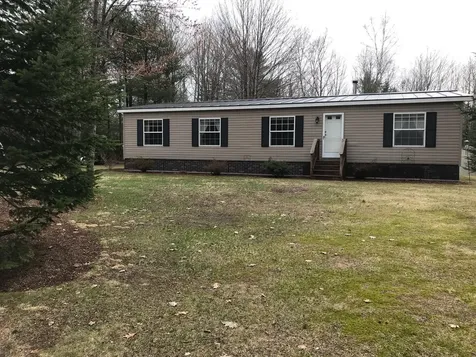 135 Ridgewood Drive Warren ME 04864