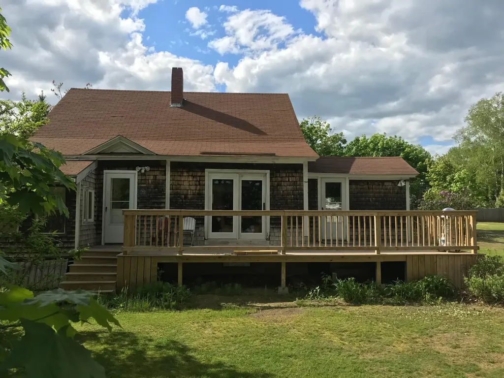 82 River Road Brunswick ME 04011
