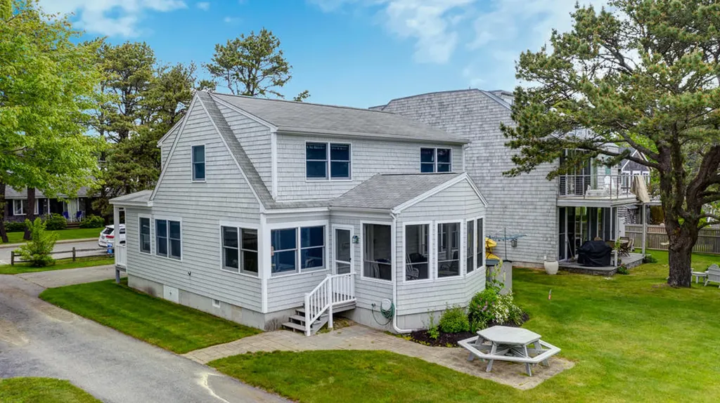 297 Kings Highway Kennebunkport ME 04046