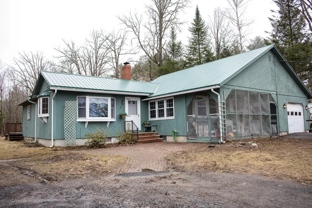 300 Main Street Vassalboro ME 04989