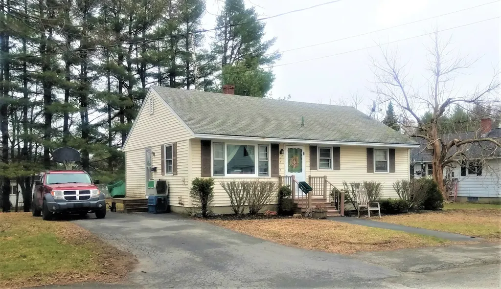 3 Madison Street Augusta ME 04330