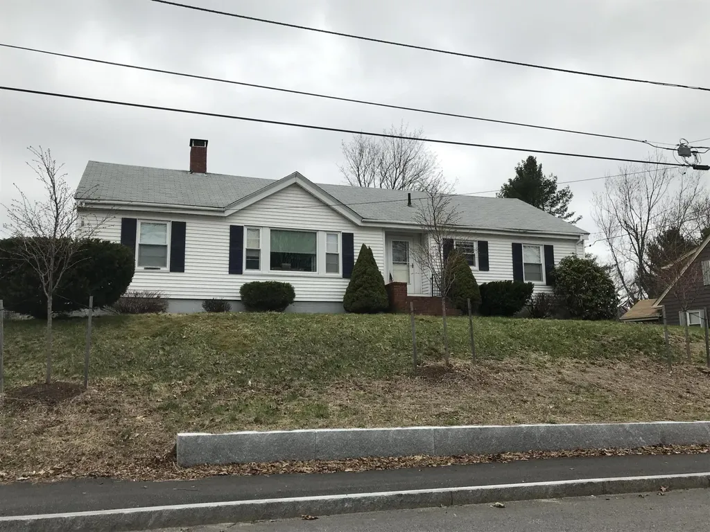 29 Chestnut Street Westbrook ME 04092