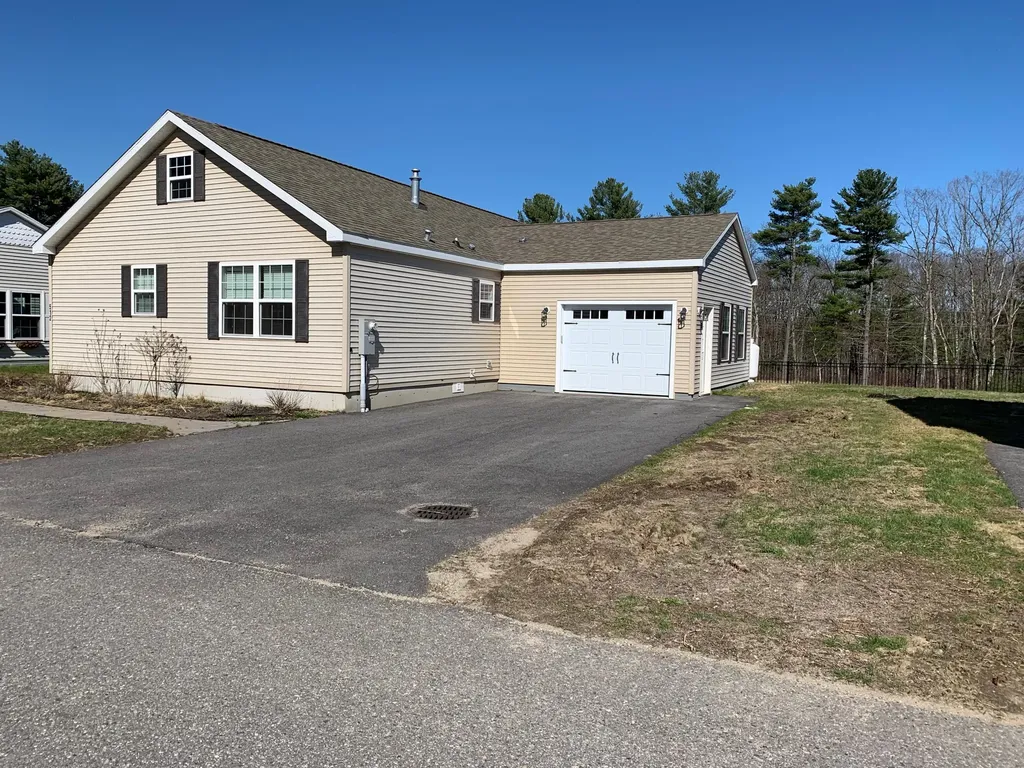 512 Desfosses Avenue Scarborough ME 04074