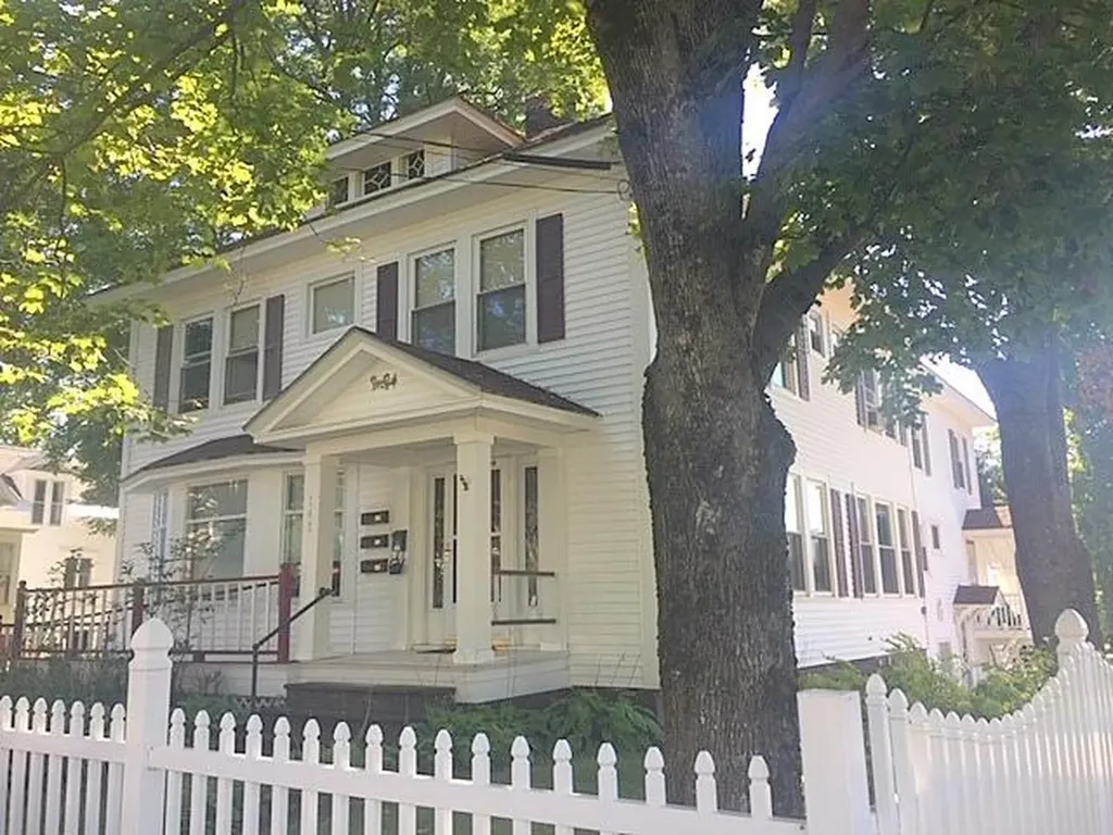 141 High Street Farmington ME 04938