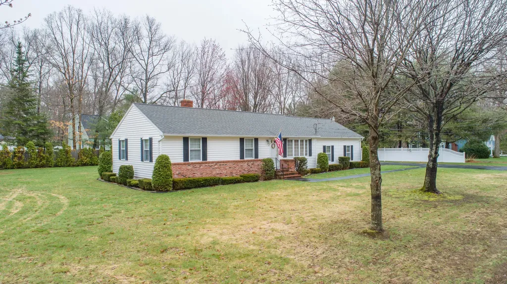 153 Westview Drive Sanford ME 04073