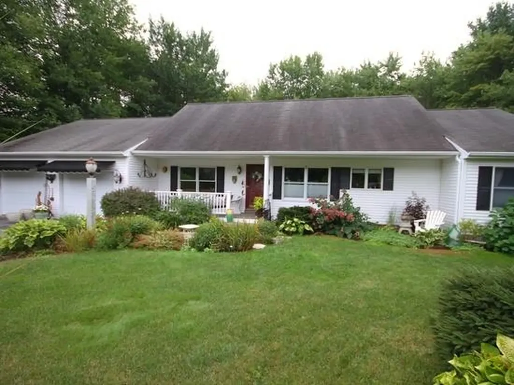 118 Western Avenue Kennebunk ME 04043
