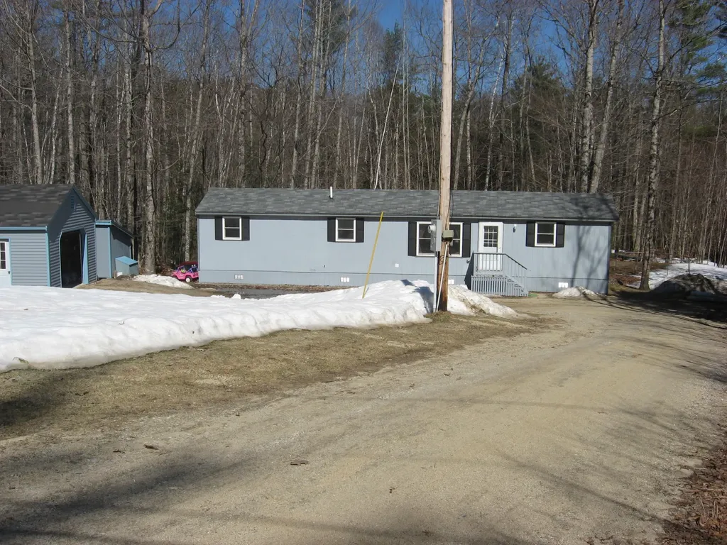 344 Bear Pond Road Waterford ME 04088