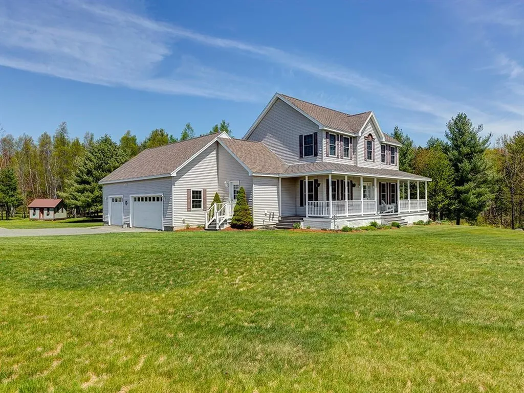 34 Mulberry Lane Oakland ME 04963