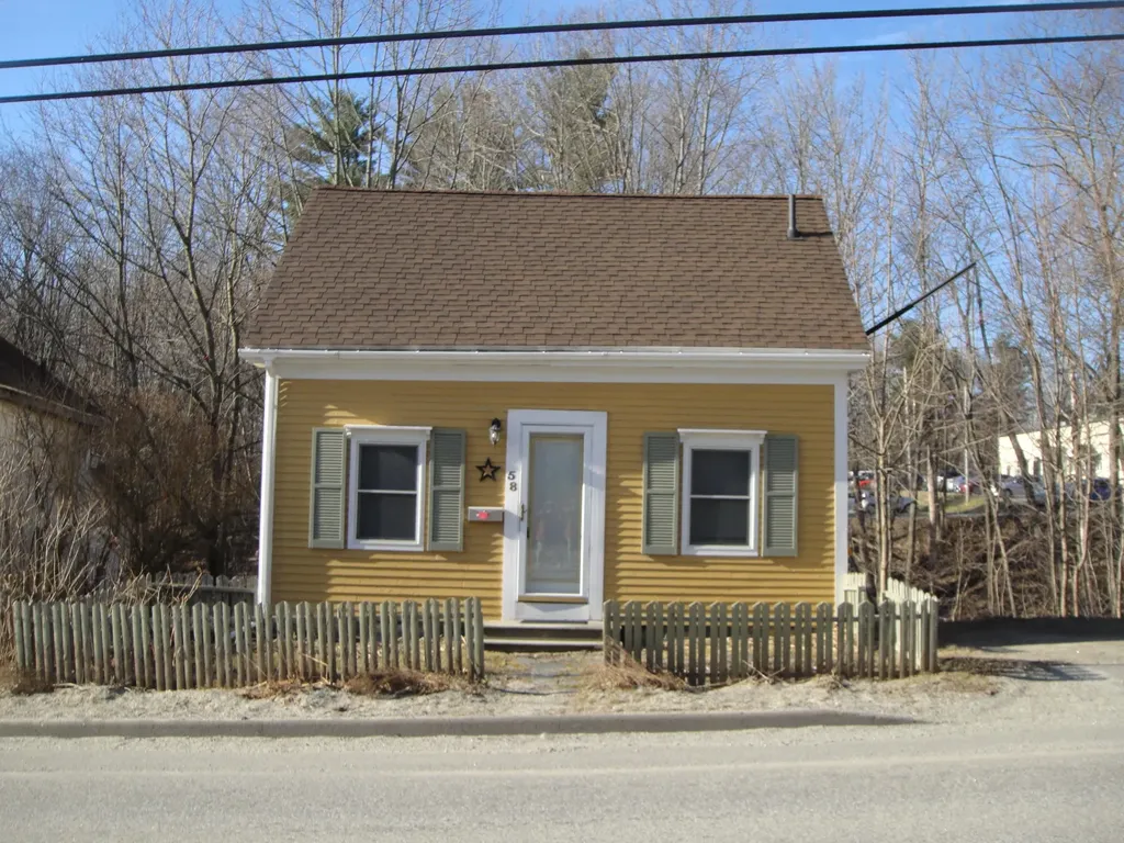 58 Northern Avenue Farmingdale ME 04344