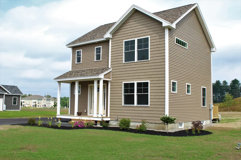 24 Champagne Lane Lisbon ME 04250