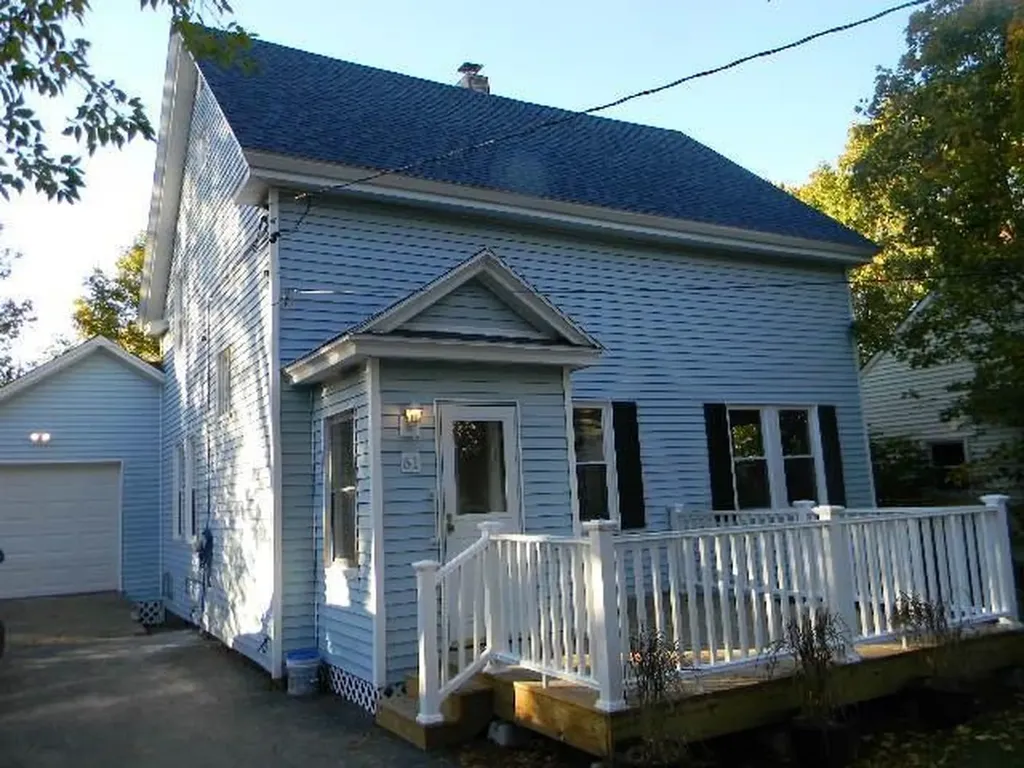 61 Wiley Street Bangor ME 04401