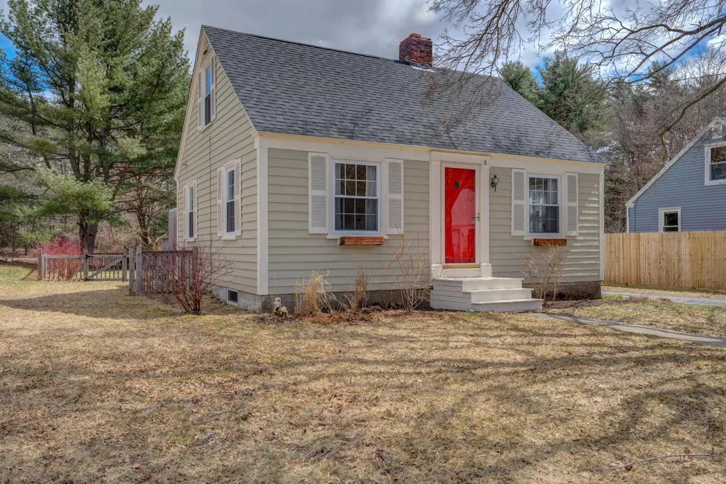 8 Highland Street Topsham ME 04086