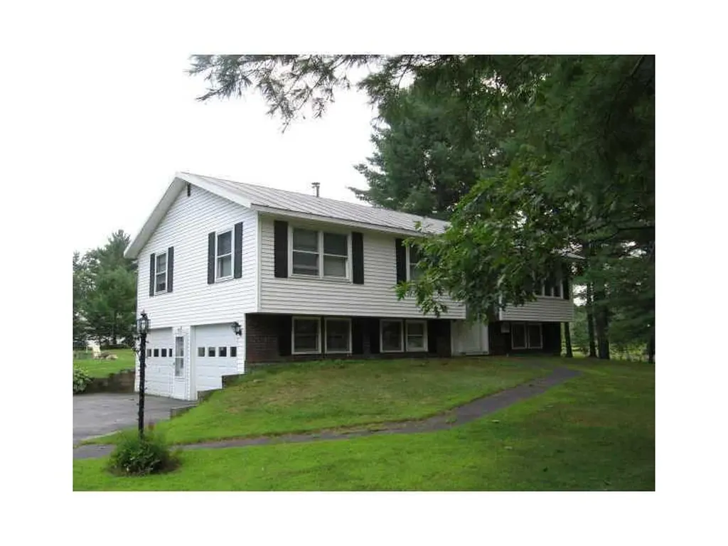 12 Cedar Street Madison ME 04950