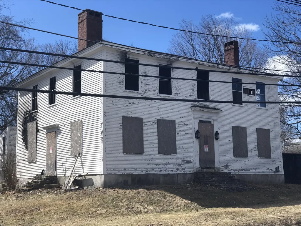 8 College Avenue Gorham ME 04038