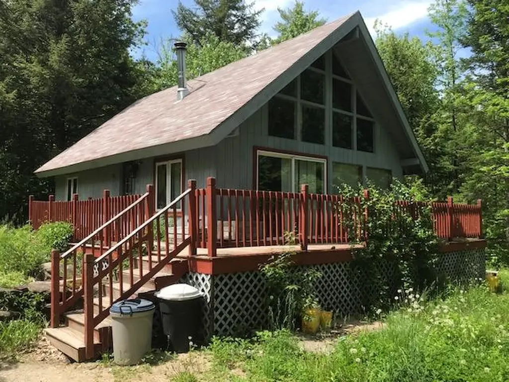 83 Arrowhead Lane Limerick ME 04048