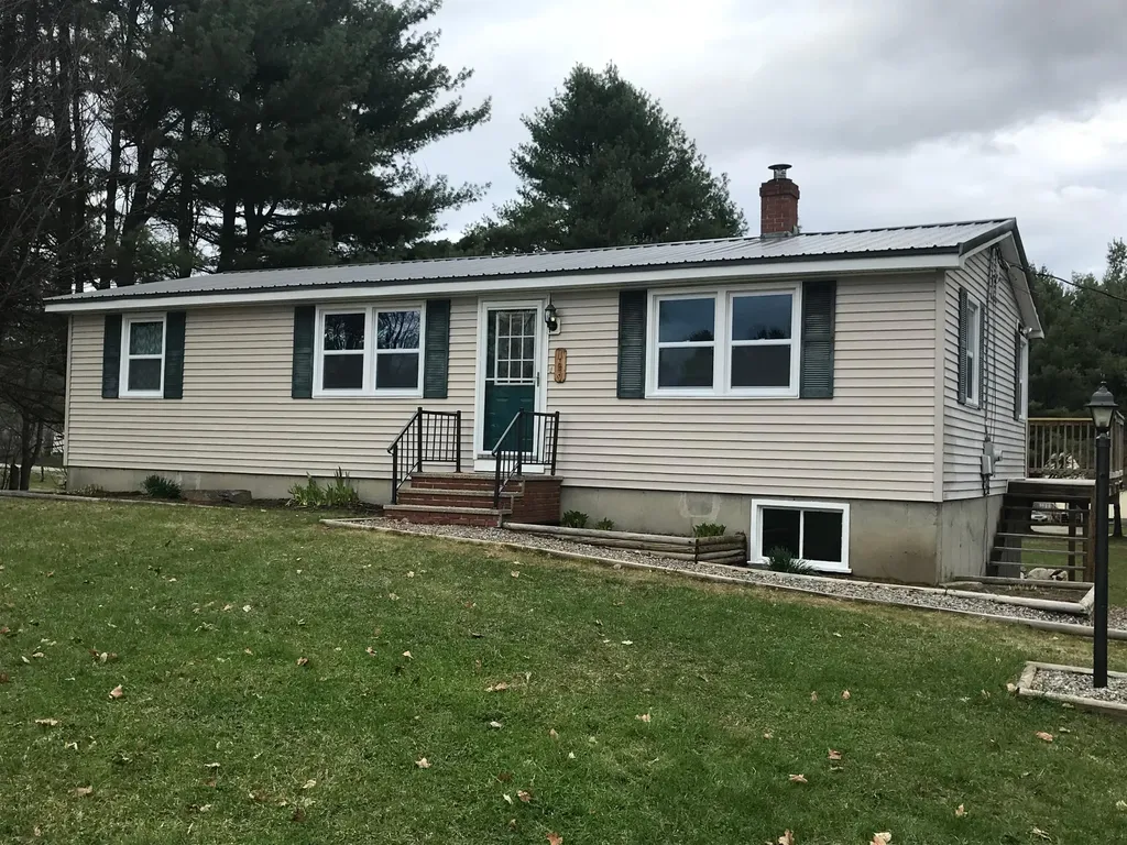 129 Gilbert Avenue Farmington ME 04938