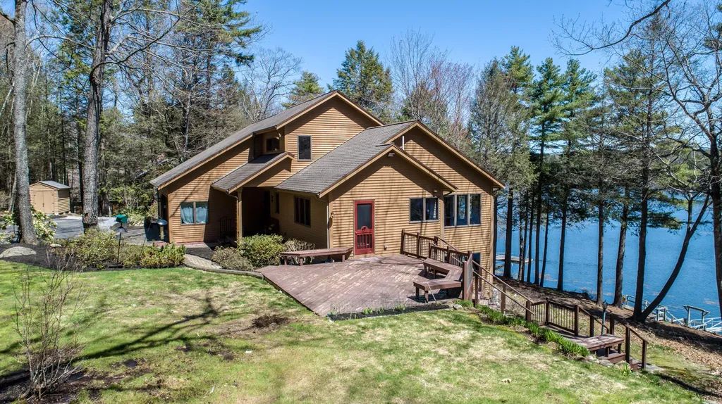 105 Cushman Point Road Wiscasset ME 04578