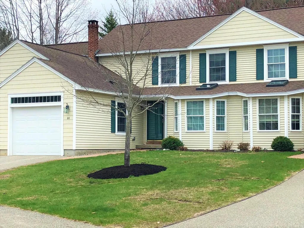 44 Signature Drive Brunswick ME 04011