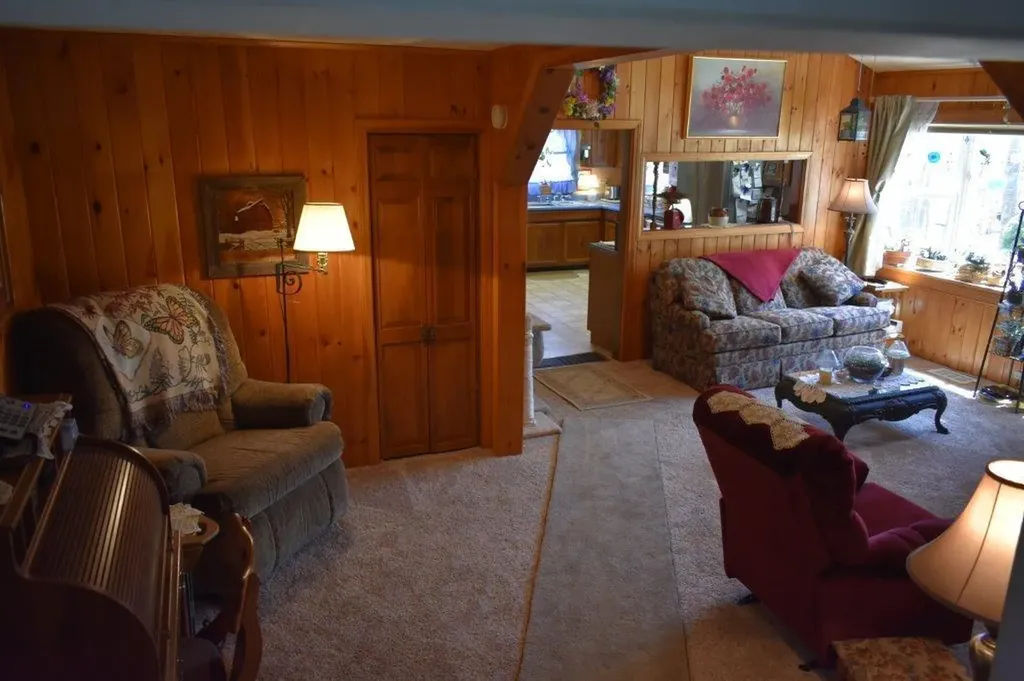 385 Central Street Hallowell ME 04347