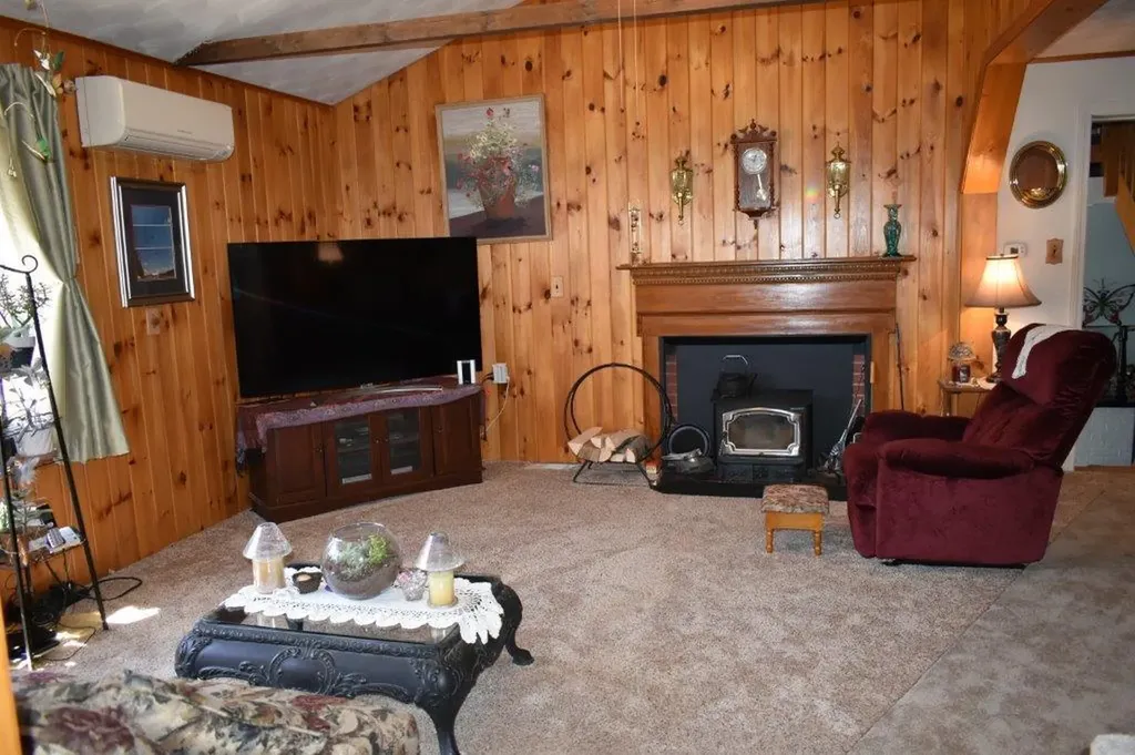 385 Central Street Hallowell ME 04347