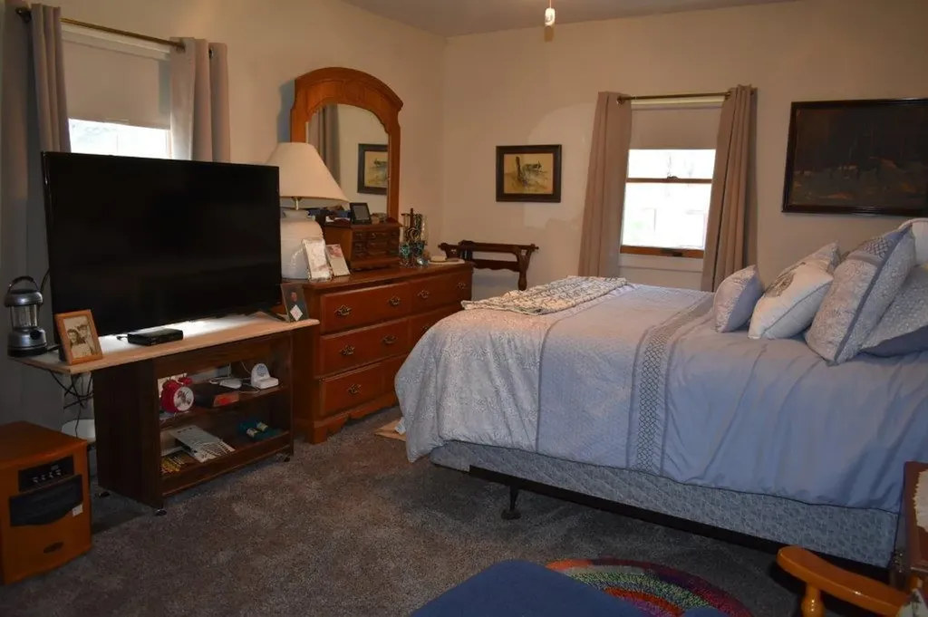 385 Central Street Hallowell ME 04347
