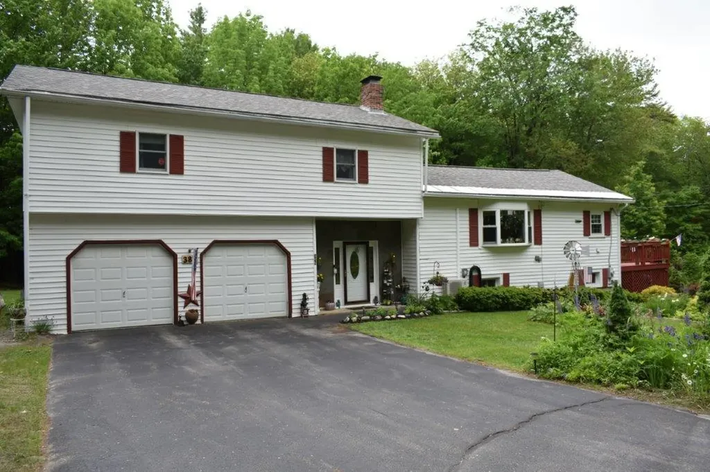385 Central Street Hallowell ME 04347
