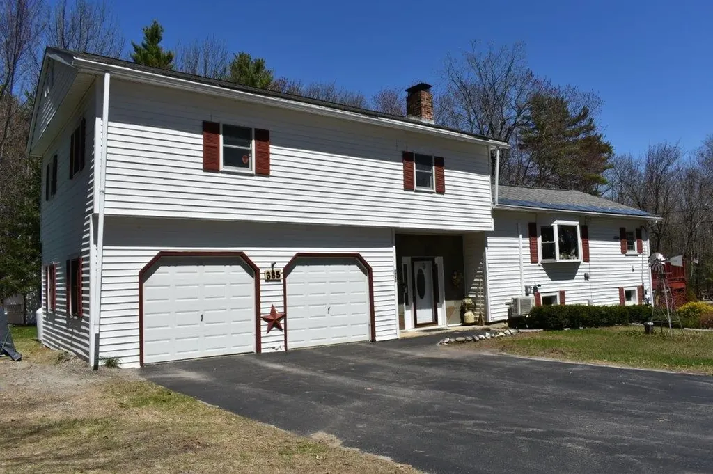 385 Central Street Hallowell ME 04347