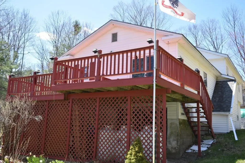 385 Central Street Hallowell ME 04347