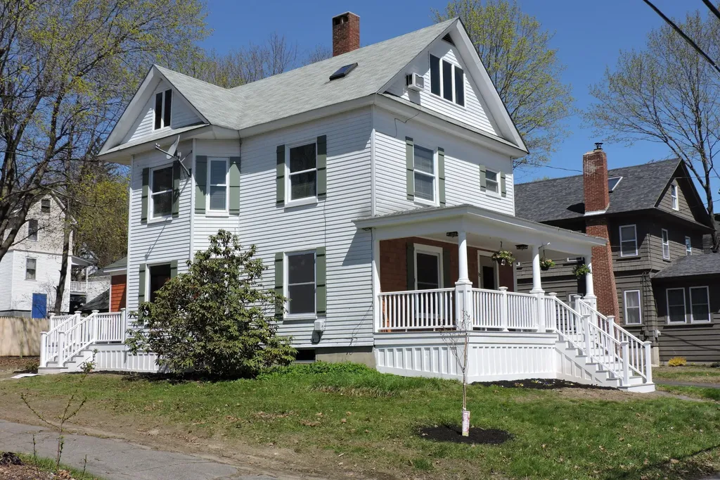 22 Cushman Street Augusta ME 04330