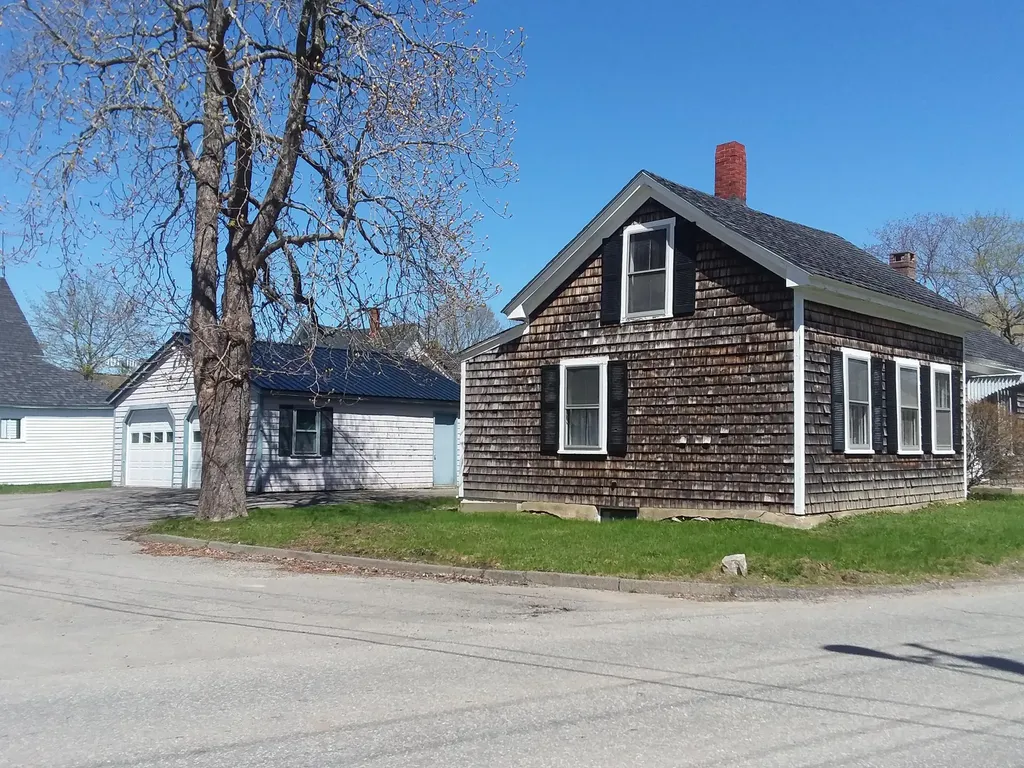 123 Pleasant Street Rockland ME 04841