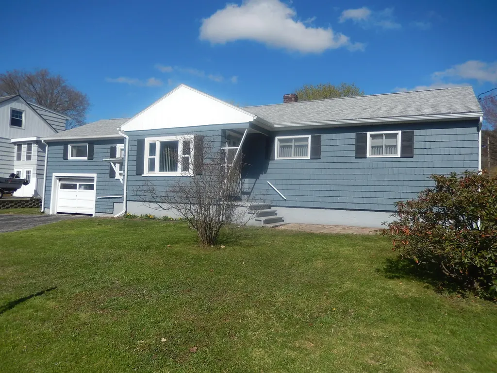 56 Cassell Street Lewiston ME 04240
