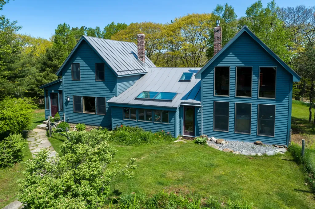 40 Moffatt Lane Georgetown ME 04548