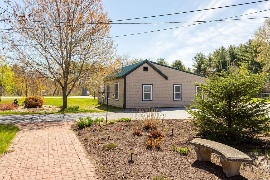 156 West Road Waterboro ME 04087