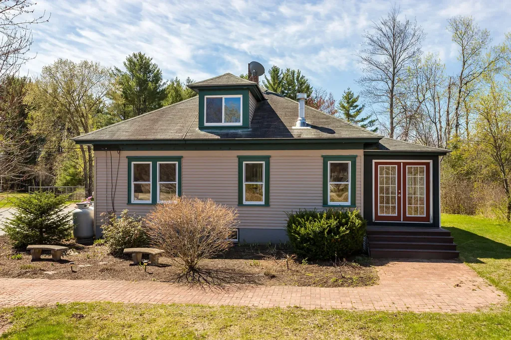 156 West Road Waterboro ME 04087