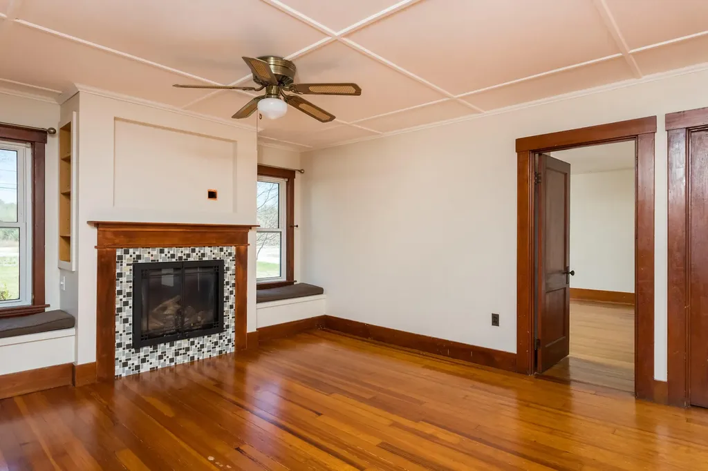 156 West Road Waterboro ME 04087