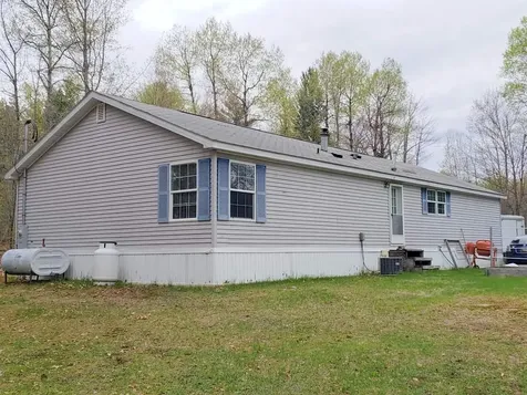 72 Hovey Road New Sharon ME 04955