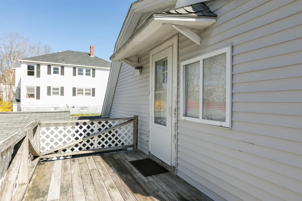 42 Acorn Street Biddeford ME 04005