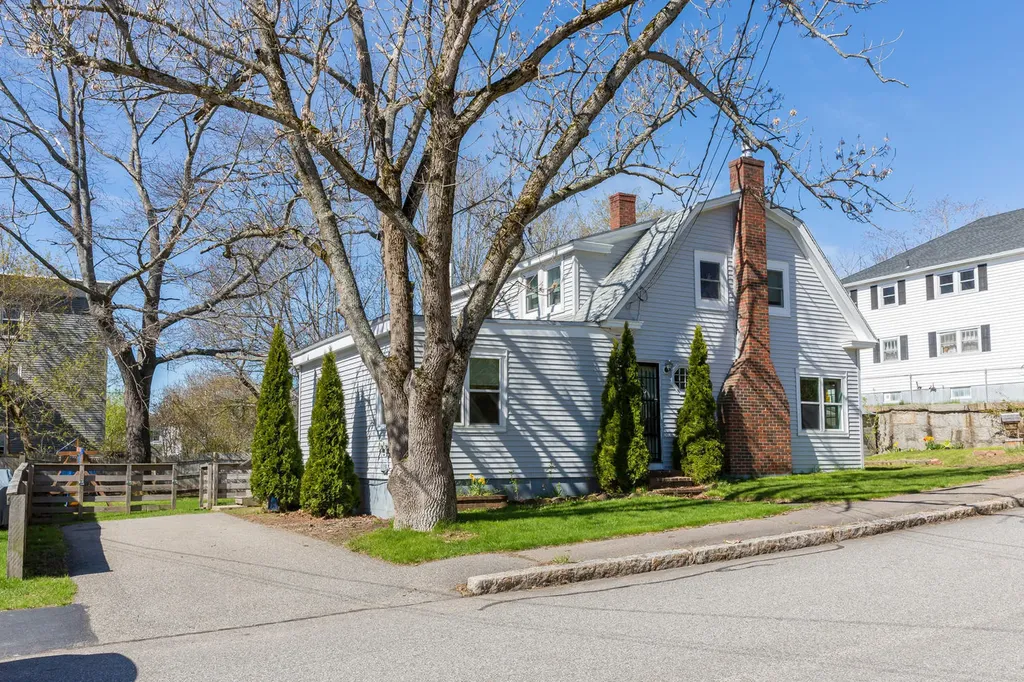 42 Acorn Street Biddeford ME 04005
