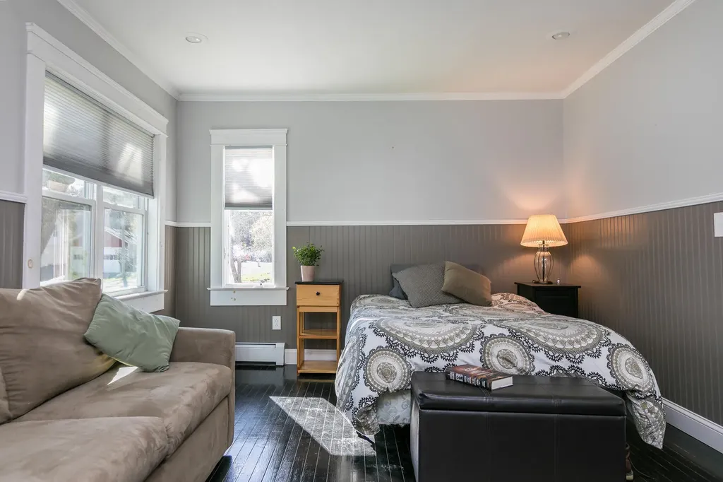 42 Acorn Street Biddeford ME 04005