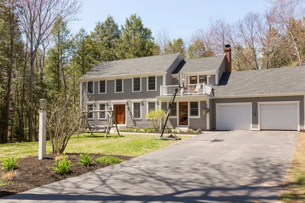 21 Boxwood Drive Yarmouth ME 04096